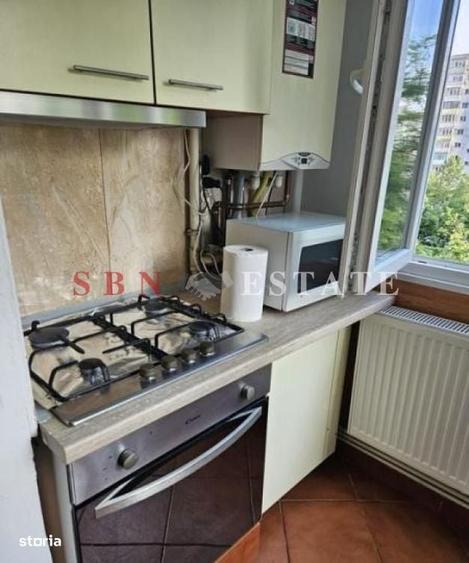 Apartament cu 3 camere decomandat în Gara de Est