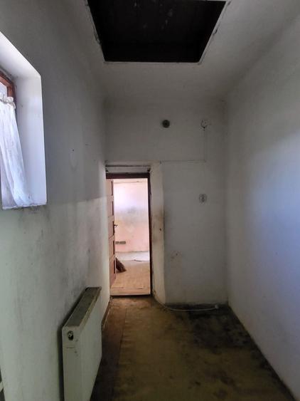 Casă cu 3 camere în Central