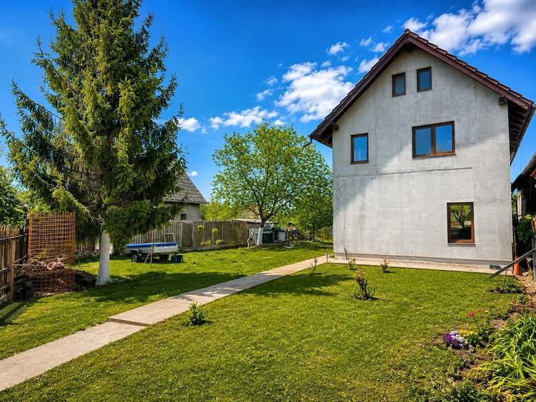 Casă cu Teren 1500 Mp în Central