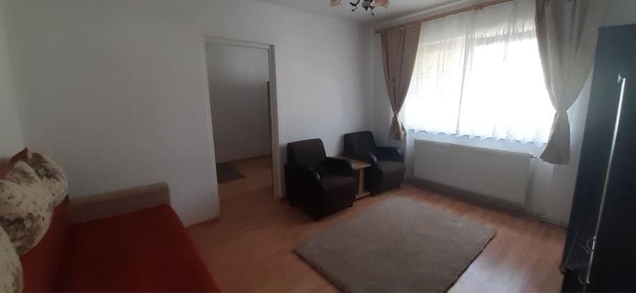 Apartament cu 2 camere decomandat în Exterior Vest
