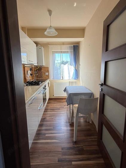 Apartament cu 2 camere semidecomandat în Florești