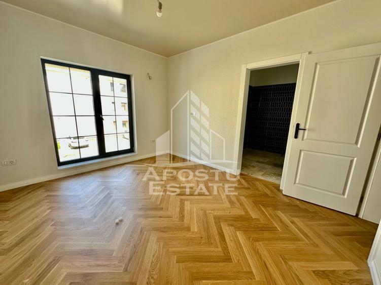 Duplex cu 5 camere cu Canalizare în Giroc