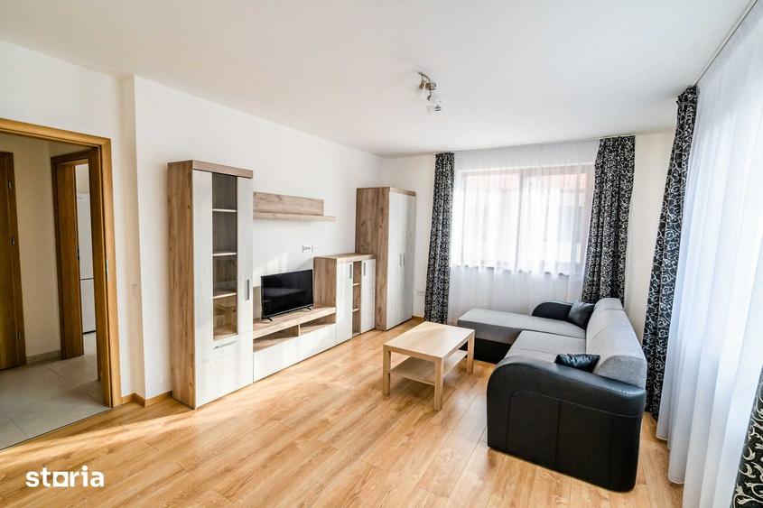 Apartament cu 2 camere decomandat în Tractorul