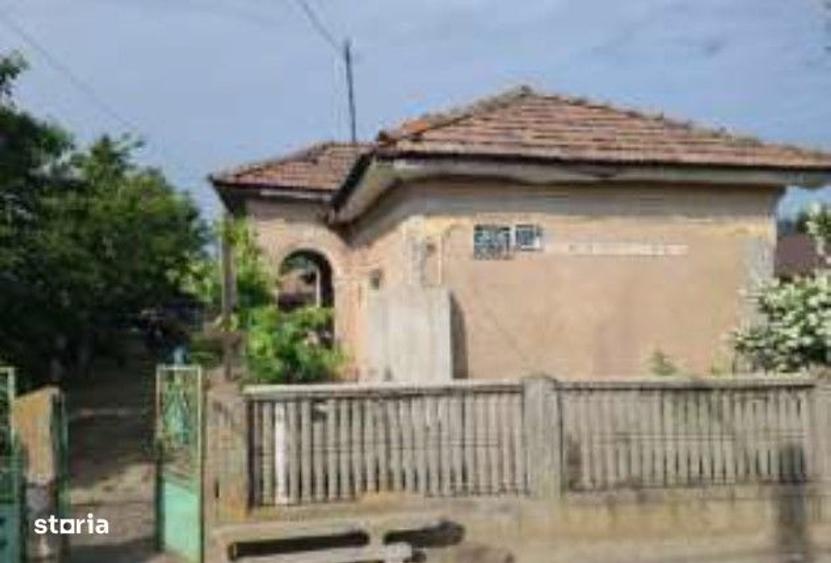Casă cu 4 camere cu Teren 1269 Mp în Saelele