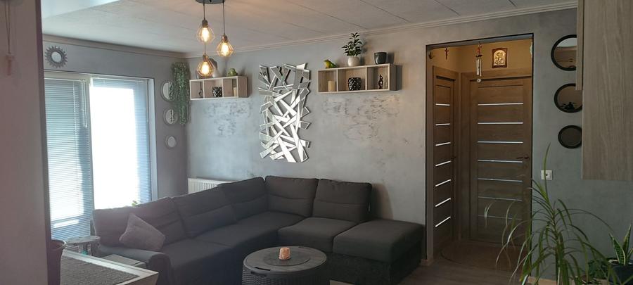Apartament cu 2 camere decomandat în Florești