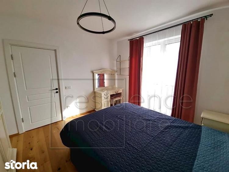 Apartament cu 4 camere semidecomandat, mobilat în Europa