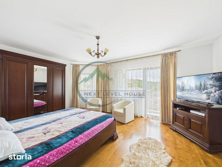 Casă cu 10 camere cu Teren 1009 Mp în Central