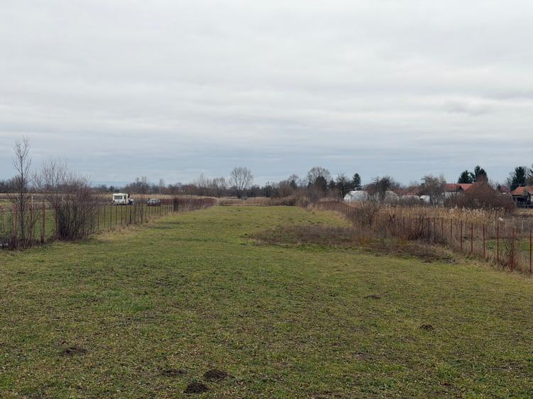 Teren Construcții intravilan de 4732 mp, în Lunca Mărcușului