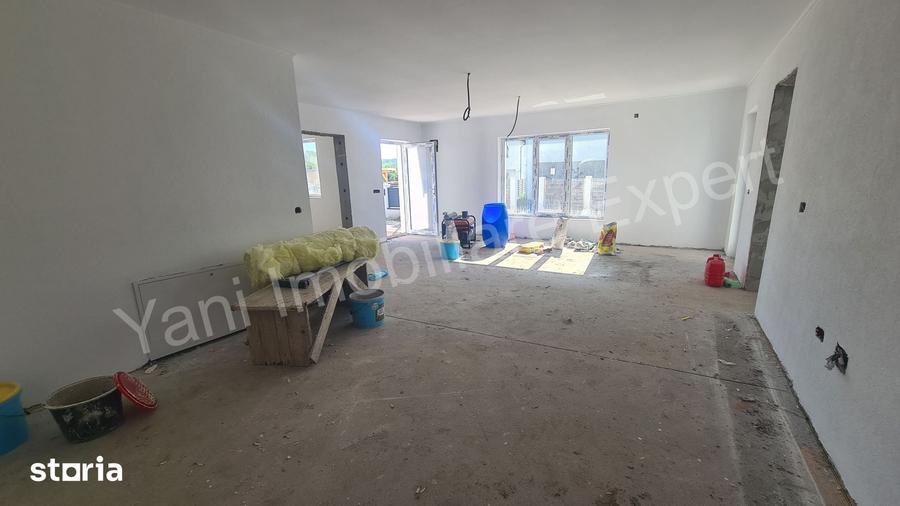 Casă cu 3 camere cu Teren 251 Mp în Central