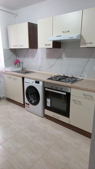 Apartament cu 2 camere decomandat în Exterior Vest