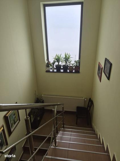 Casă cu 4 camere în Preajba
