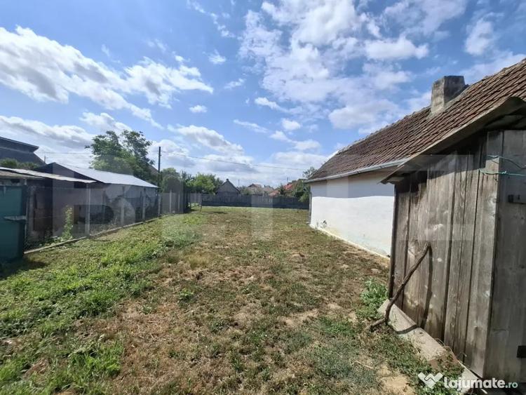 Casă cu 1 camere cu Teren 942 Mp în Micula
