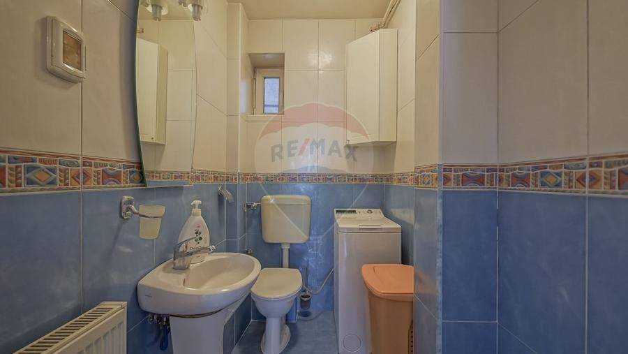 Apartament cu 3 camere decomandat, mobilat în 13 Decembrie