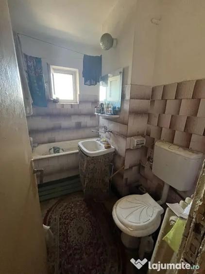 Apartament cu 2 camere decomandat în Dacia