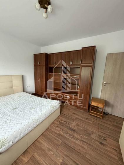 Apartament cu 2 camere semidecomandat, mobilat în Ghiroda