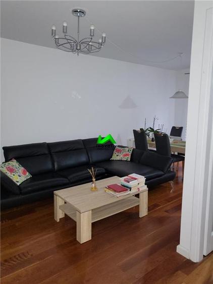 Apartament cu 3 camere decomandat în Lazaret