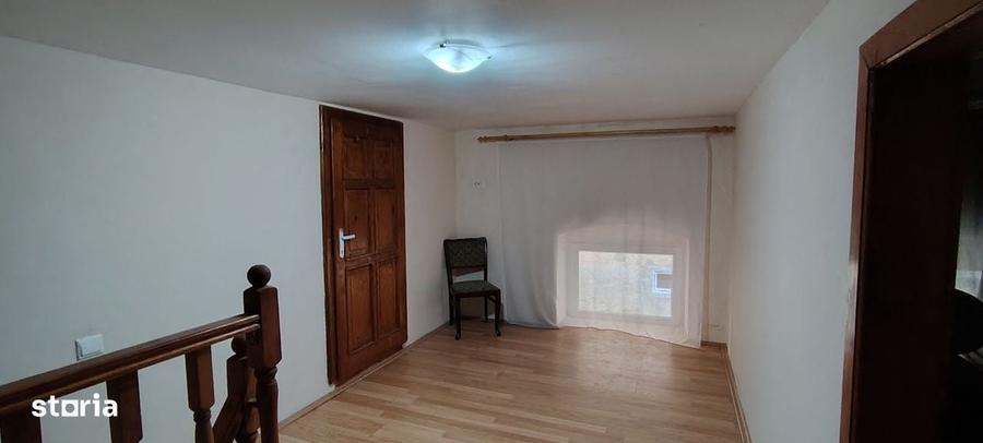 Apartament cu 4 camere în Central