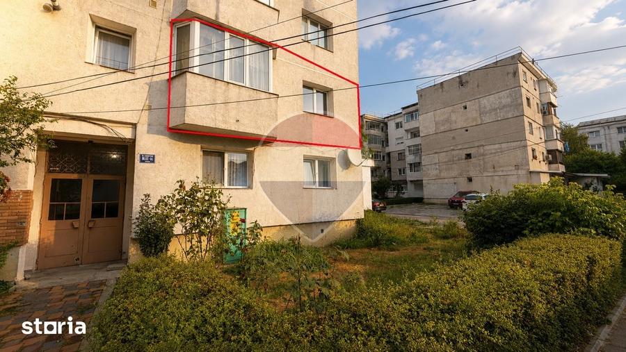 Apartament cu 3 camere decomandat în Mioriței