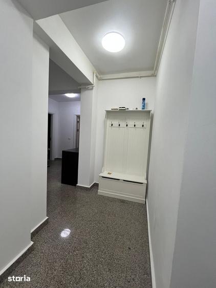 Apartament cu 2 camere, mobilat în Central