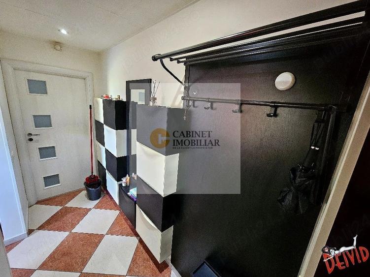 Apartament cu 3 camere decomandat, mobilat în Constructorilor