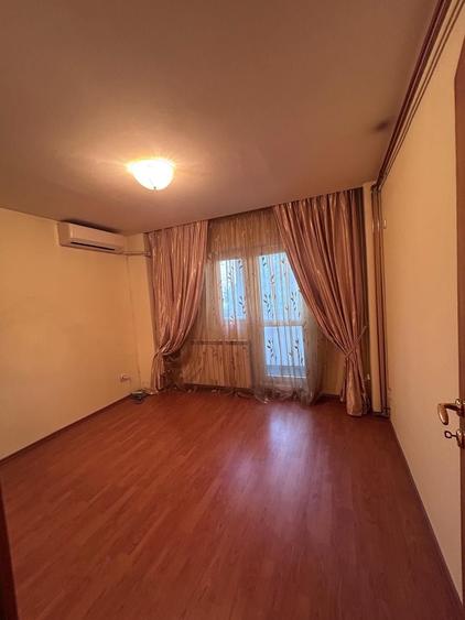 Apartament cu 2 camere semidecomandat, mobilat în Tineretului