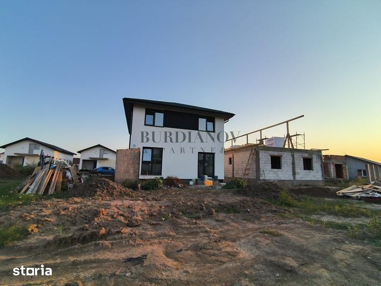 Casă cu 4 camere cu Teren 310 Mp în Central