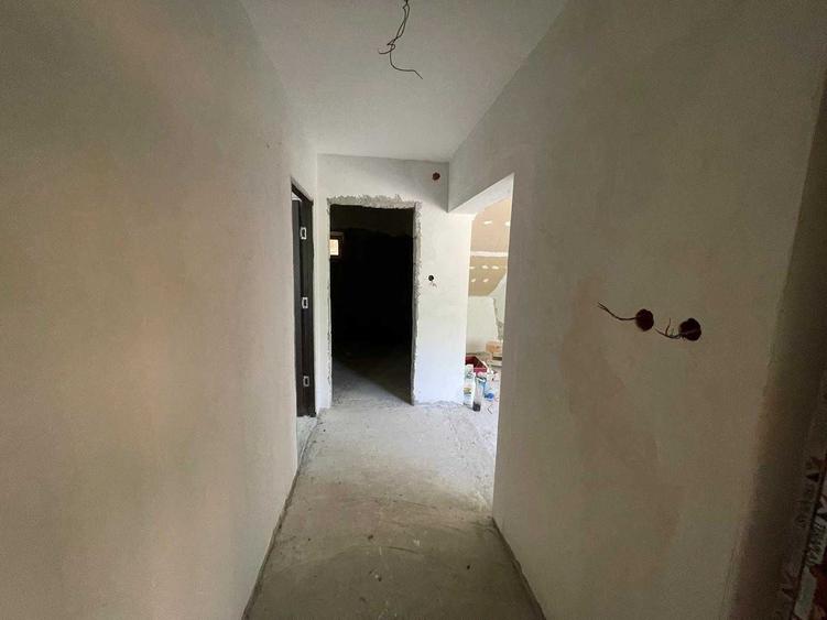 Casă cu 4 camere în Bogați
