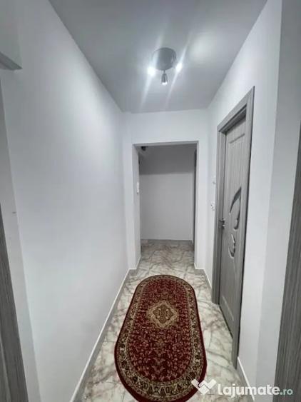 Apartament cu 3 camere nedecomandat în Tomis Nord