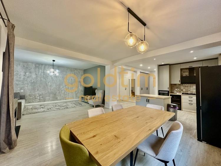 Duplex cu 5 camere cu Canalizare în Pipera
