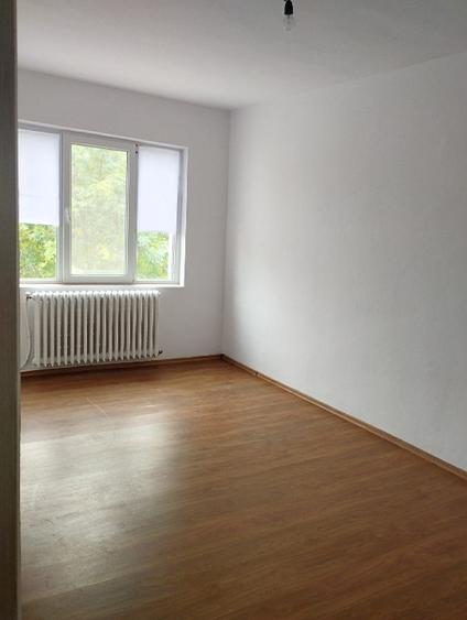 Apartament cu 2 camere decomandat în Frumoasa