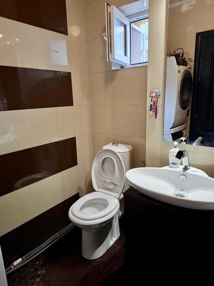 Apartament cu 3 camere decomandat în Virtuții