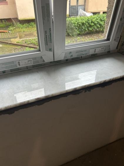 Apartament cu 3 camere decomandat în Sud
