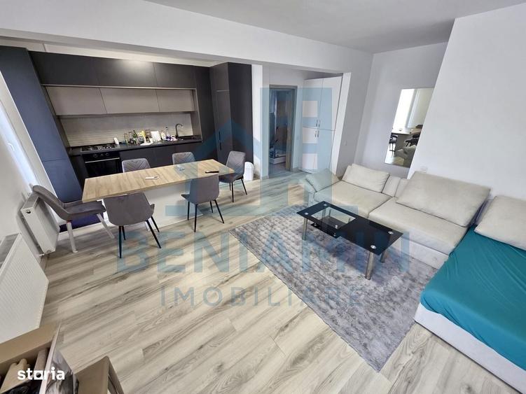 Apartament cu 3 camere semidecomandat în Făcăi