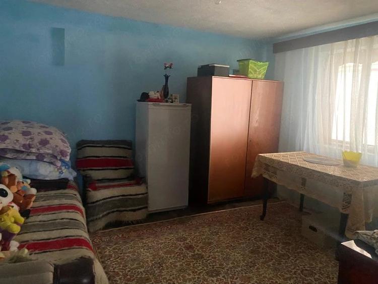 Casă cu Teren 7661 Mp în Șomănești