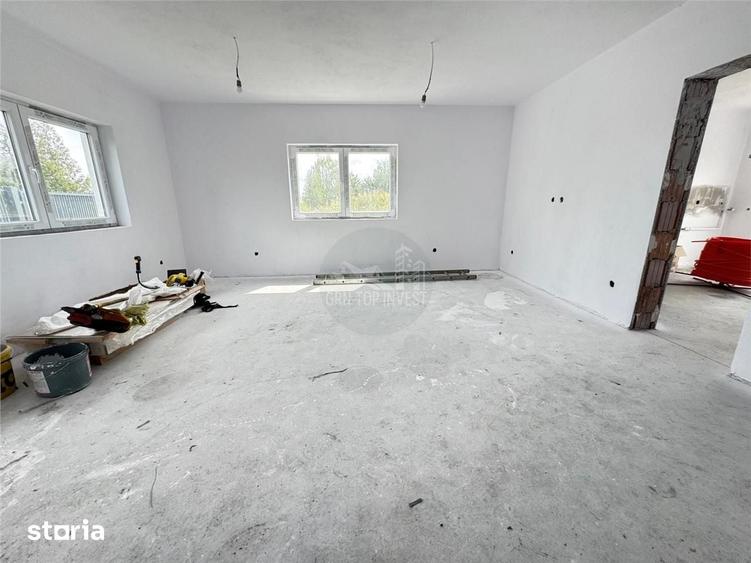Casă cu 4 camere cu Teren 265 Mp în Șura Mică