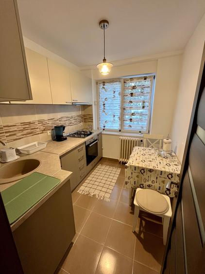 Apartament cu 2 camere decomandat în Doamna Ghica