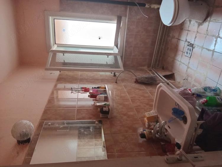 Casă cu 6 camere cu Teren 805 Mp în Central
