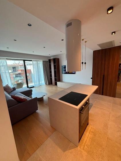Apartament cu 2 camere decomandat, mobilat în Herăstrău