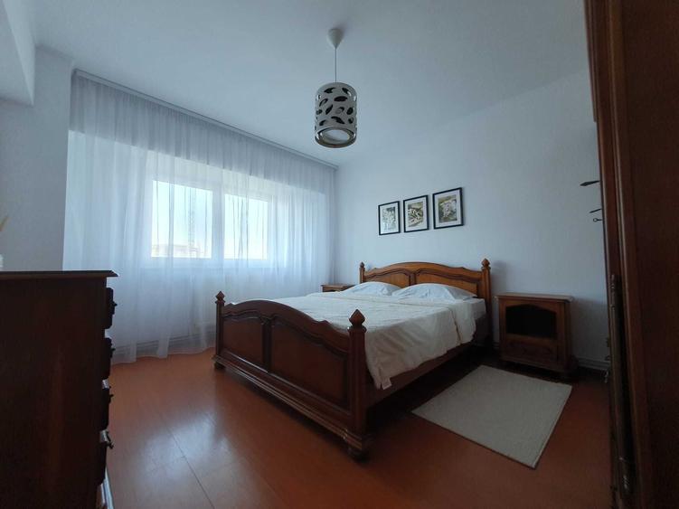 Apartament cu 2 camere decomandat, mobilat în Faleza Nord
