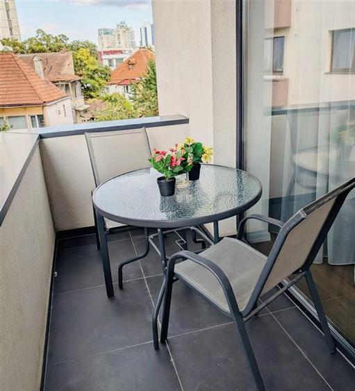 Apartament cu 2 camere decomandat, mobilat în Centrul Civic