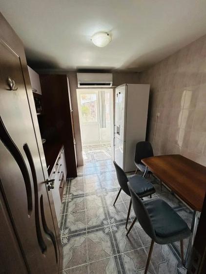 Apartament cu 2 camere decomandat în 1 Mai