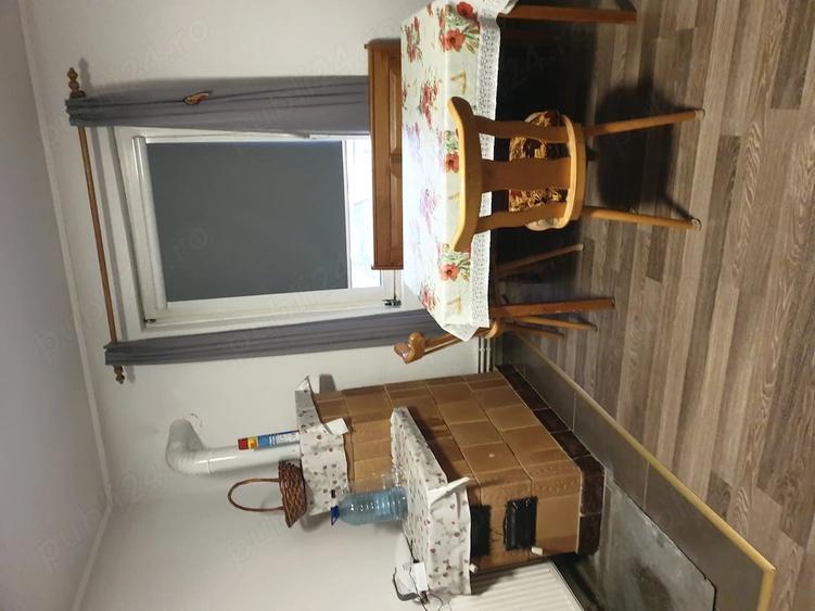 Casă cu 4 camere cu Teren 1200 Mp în Central