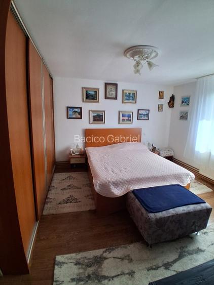 Casă individuală cu 4 camere în Ghermănești
