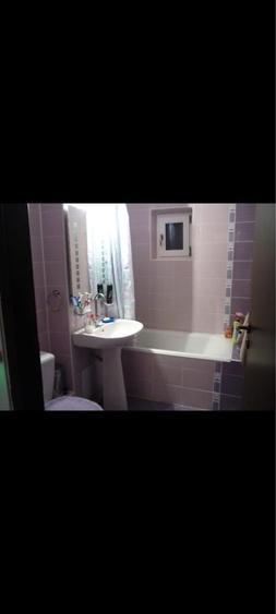 Apartament cu 3 camere decomandat în Lăpuș