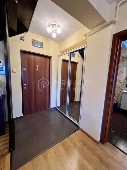 Apartament cu 4 camere decomandat în Semicentral