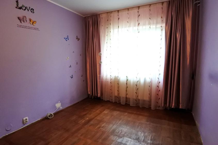 Apartament cu 3 camere decomandat în Nord