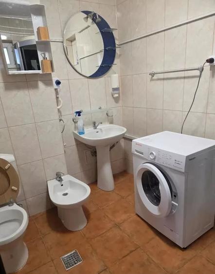 Apartament cu 2 camere semidecomandat, mobilat în Domenii