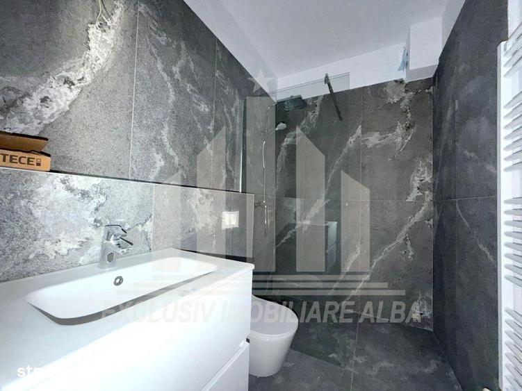 Apartament cu 3 camere în Cetate