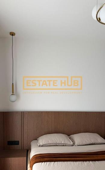 Apartament cu 3 camere semidecomandat, mobilat în Central