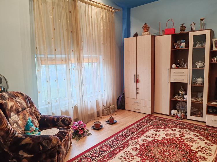 Apartament cu 2 camere semidecomandat în Bartolomeu